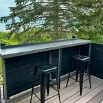 別荘 Idyllic Modern House Overlooking Lammefjord