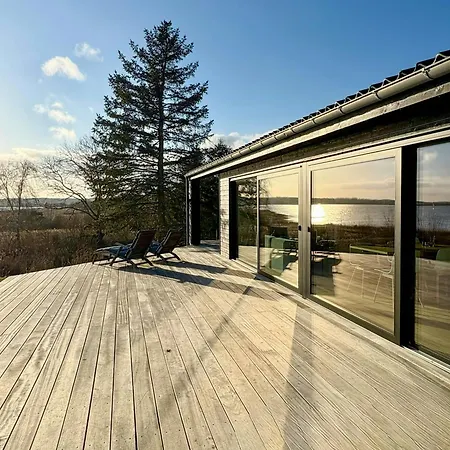 Idyllic Modern House Overlooking Lammefjord Prázdninový dům