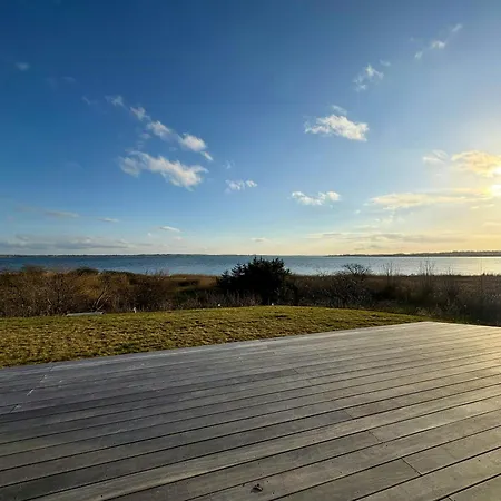 Idyllic Modern House Overlooking Lammefjord Casa vacanze Vig